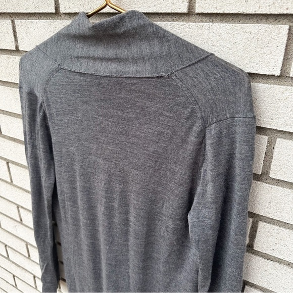 J. Jill Gray Italian Merino Wool Cardigan - Picture 7 of 9